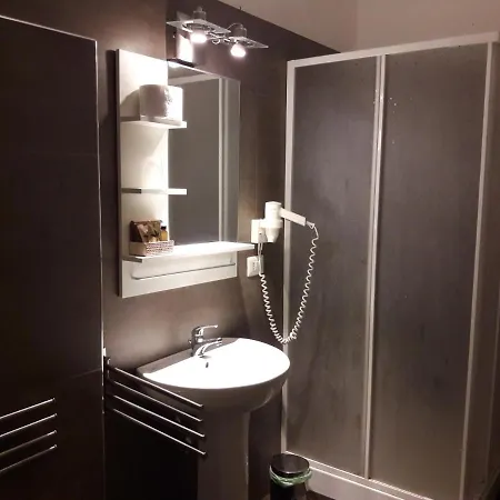 4rooms Free Wi-fi Salerno