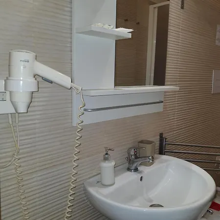 4rooms Free Wi-fi Oda ve Kahvaltı