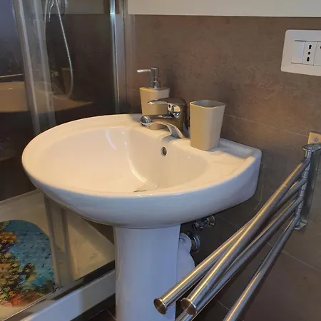 4rooms Free Wi-fi Salerno