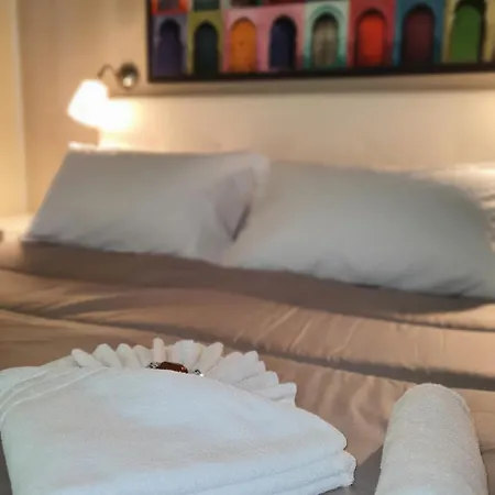Couette-café 4rooms Free Wi-fi 4*