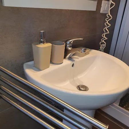 4rooms Free Wi-fi Salerno