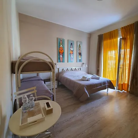 4rooms Free Wi-fi Salerno