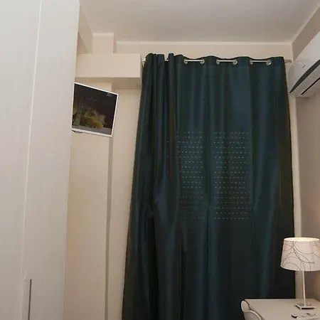 4rooms Free Wi-fi Oda ve Kahvaltı 3*