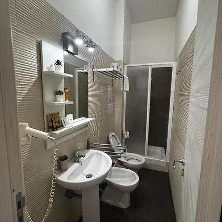 4rooms Free Wi-fi فندق مبيت وإفطار 4*