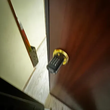 فندق مبيت وإفطار 4rooms Free Wi-fi ساليرنو